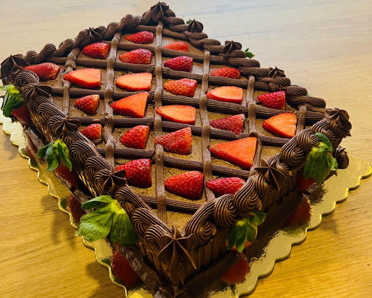 Chantilly de chocolate montado, ideal para bolos e coberturas – Cafés Serrano.