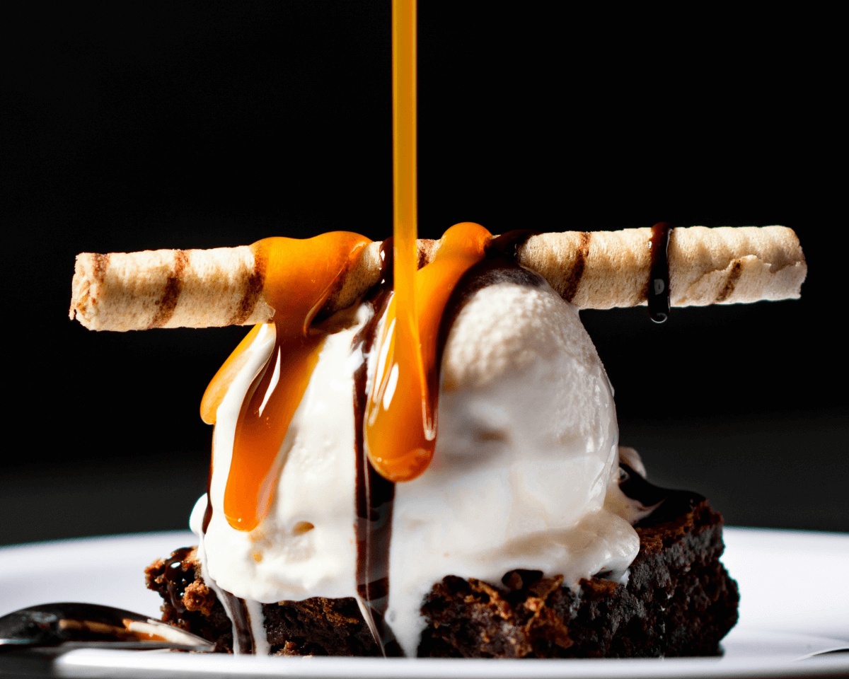 Cheesecake com cobertura de caramelo salgado gourmet