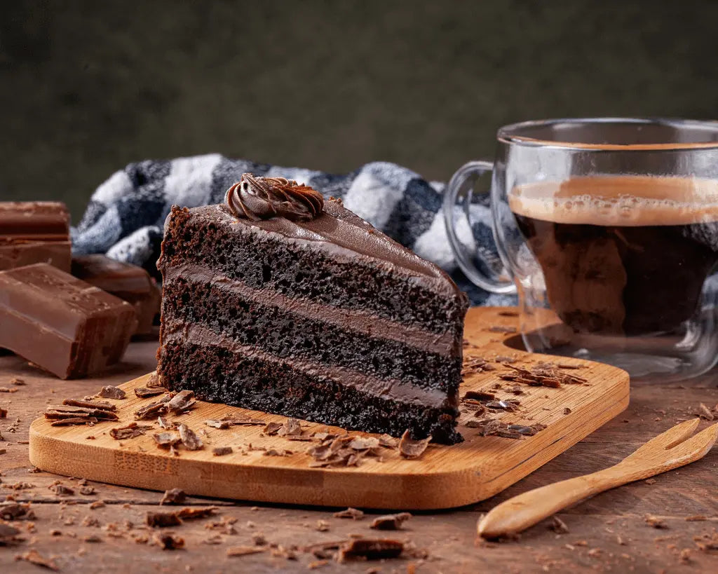 Bolo de Brigadeiro feito com preparado Cafés Serrano – fofo e saboroso