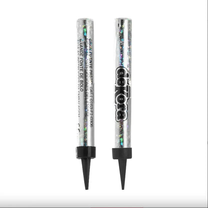 Efeito luminoso dos foguetes decorativos em festas – Cafés Serrano