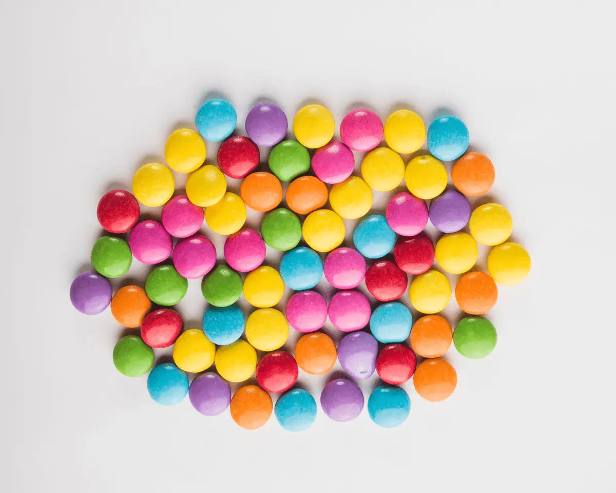 Pintarolas de chocolate crocantes e coloridas – Cafés Serrano